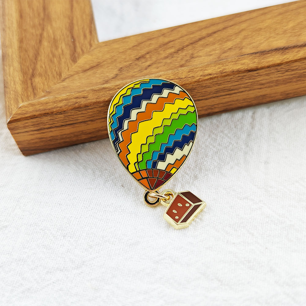 Rainbow Striped Hot Air Balloo - đánh giá và giá Embroidery Bali