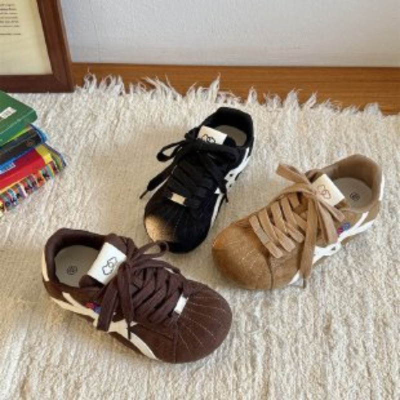 Women Brown‑White Suede Retro  - đánh giá và giá Embroidery Garments