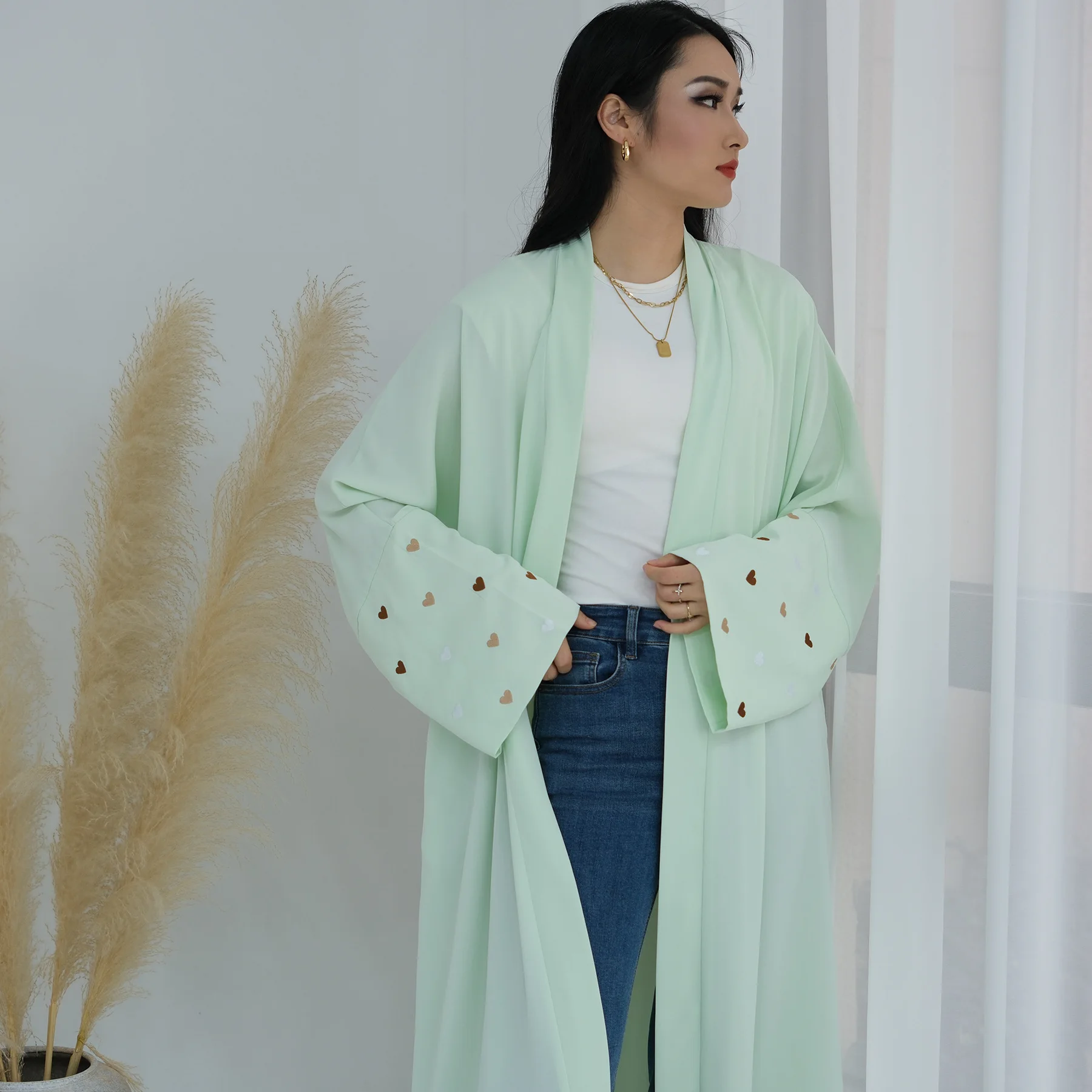 Eid Heart Embroidery Long Robe - đánh giá và giá Embroidery Kebaya